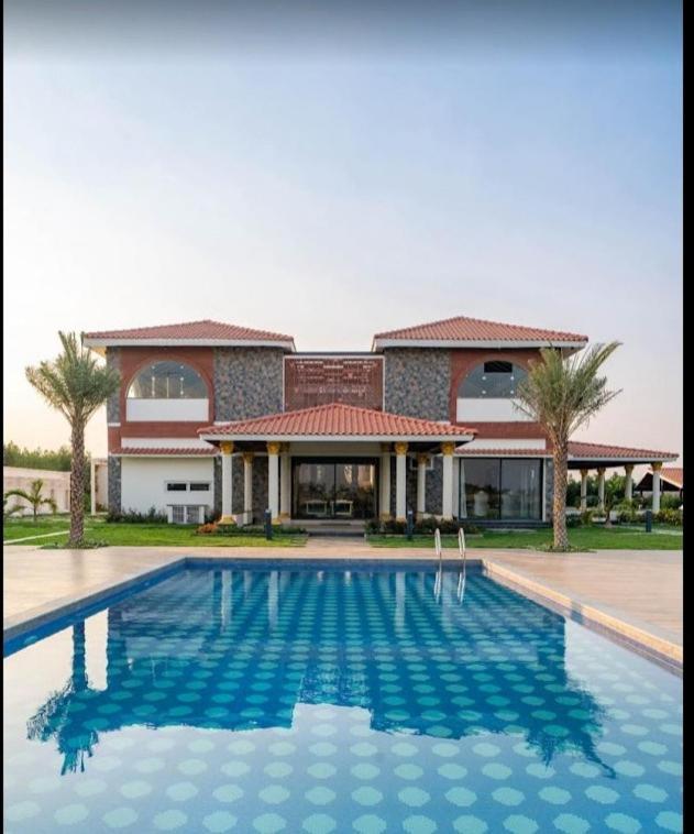Redhomex Cove Castle Villa حيدر أباد المظهر الخارجي الصورة